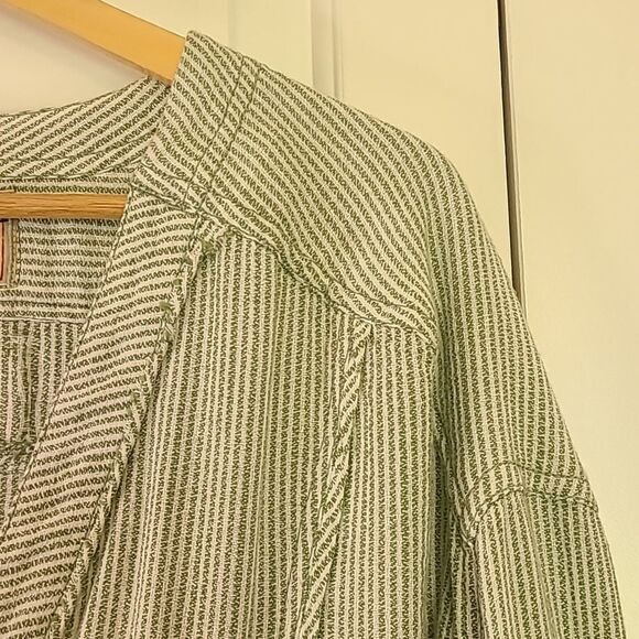 We The Free By The Shore Shirt Olive Combo Size L - Picture 6 of 13